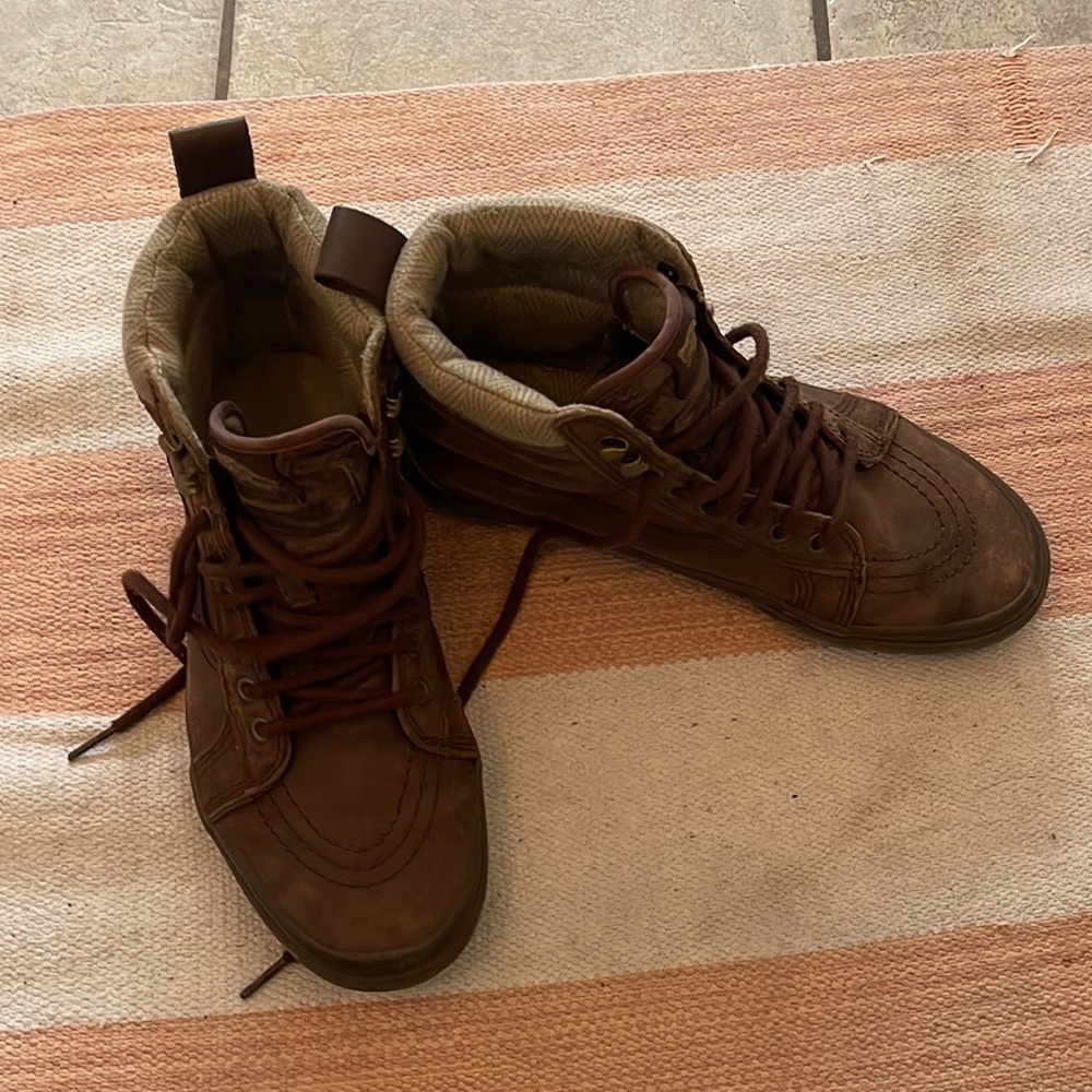 Vans weatherproof. Size 10
